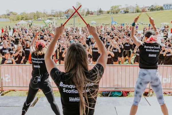 Plus de 450 adolescentes participent à la Célébration Fillactive le 24 mai!